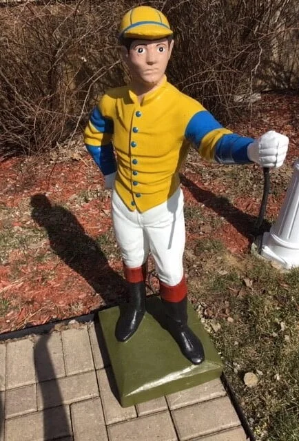 Sandy Hawley lawn jockey new 742x988x34x0x672x988x1702319942